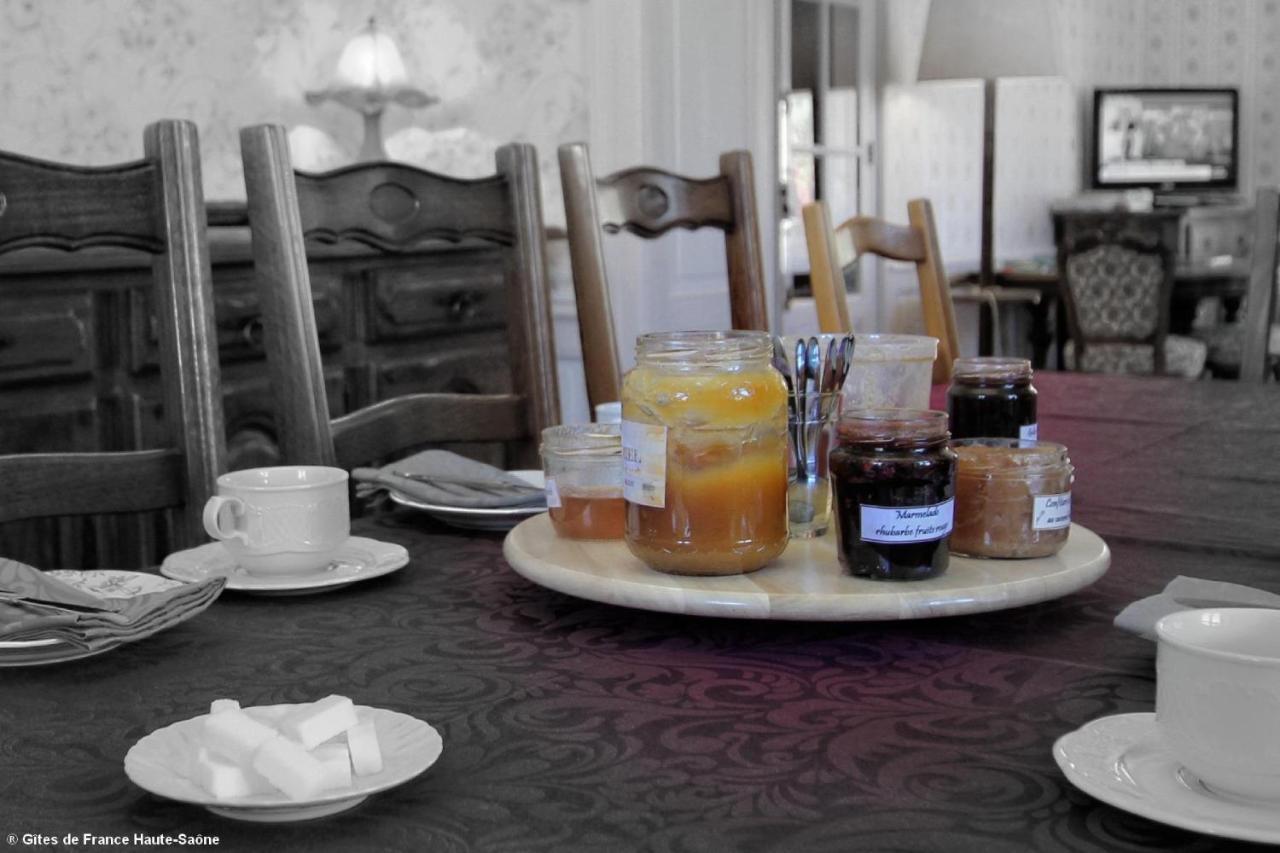 Au Fil Du Temps Bed & Breakfast Fougerolles-Saint-Valbert ภายนอก รูปภาพ