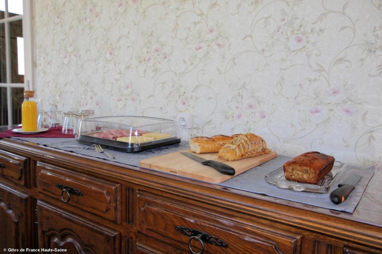Au Fil Du Temps Bed & Breakfast Fougerolles-Saint-Valbert ภายนอก รูปภาพ